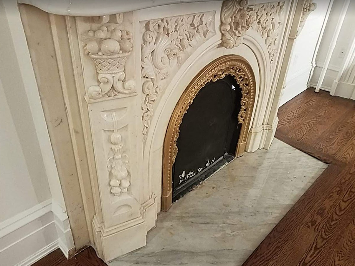 Fireplace floral decorations