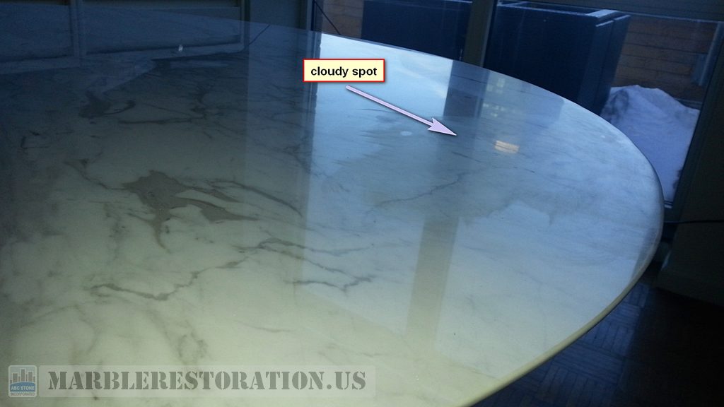 Fogging Cloudy Spot On Round Table Surface